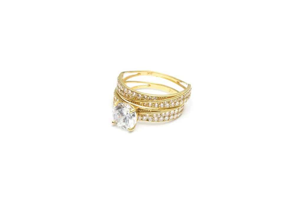 Pawn gold diamond rings for cash!